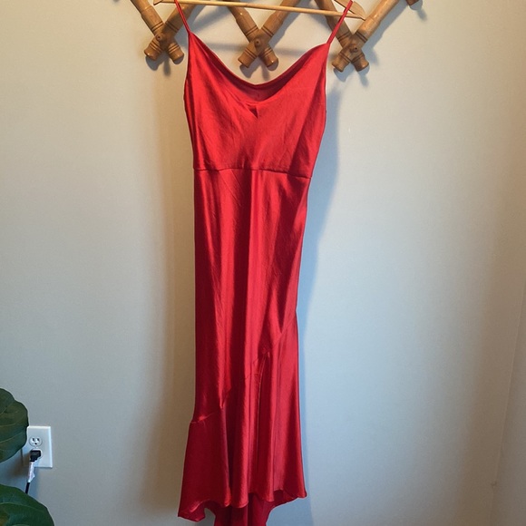 Skies are Blue Satin XS Midi Dress - Picture 4 of 9